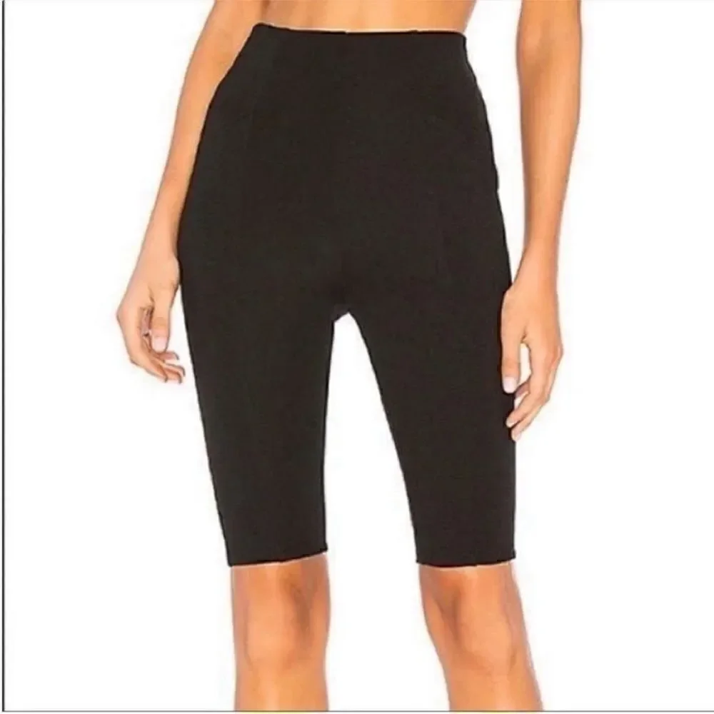 LPA High Rise City Biker Shorts In Black
